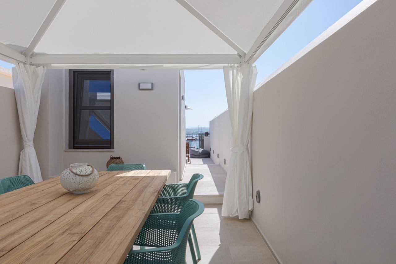 V77 Seafront Suites Rethymno  Ngoại thất bức ảnh