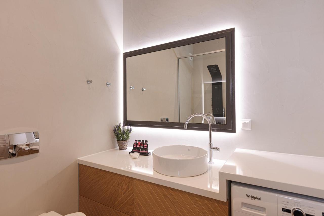 V77 Seafront Suites Rethymno  Ngoại thất bức ảnh