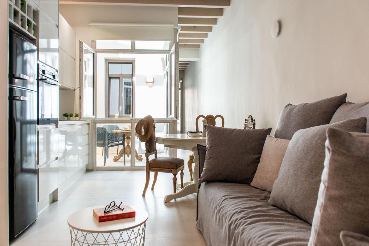 V77 Seafront Suites Rethymno  Ngoại thất bức ảnh