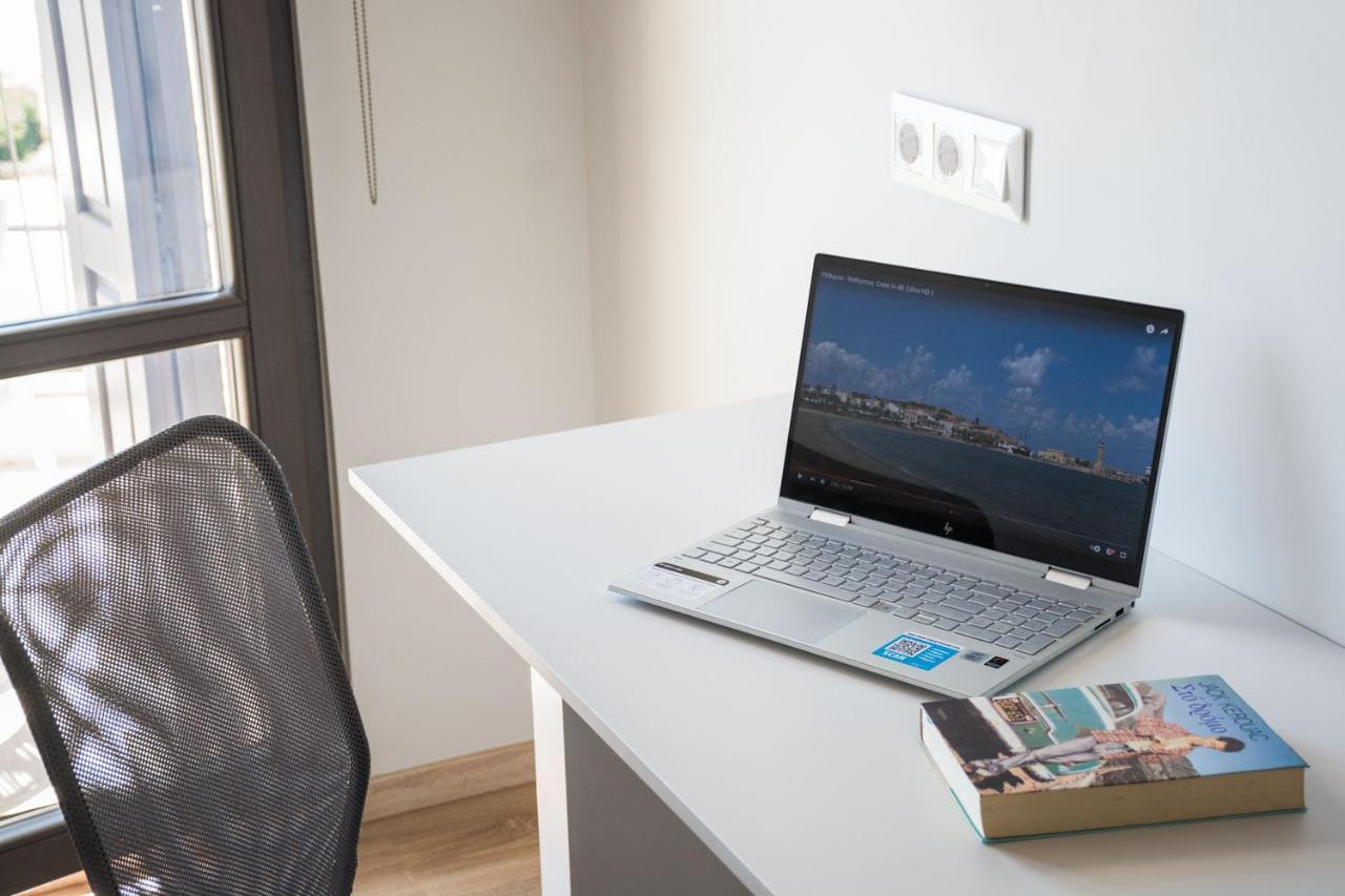 V77 Seafront Suites Rethymno  Ngoại thất bức ảnh